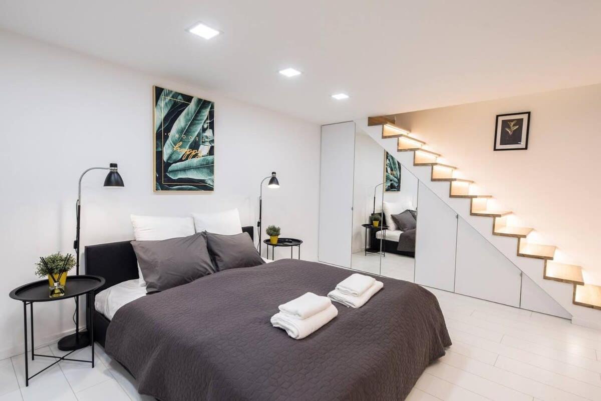 Renovated Design Apartment Close To The Danube Budapest Luaran gambar