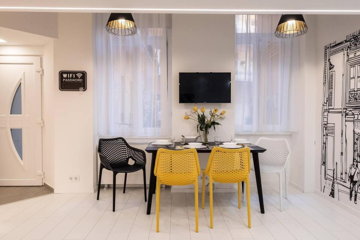 Renovated Design Apartment Close To The Danube Budapest Luaran gambar