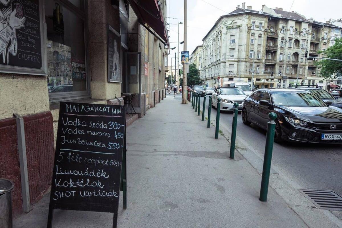 Renovated Design Apartment Close To The Danube Budapest Luaran gambar